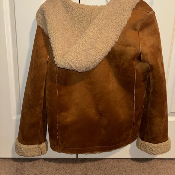 Chelsea & Theodore Tan Teddy Jacket - Picture 3 of 3
